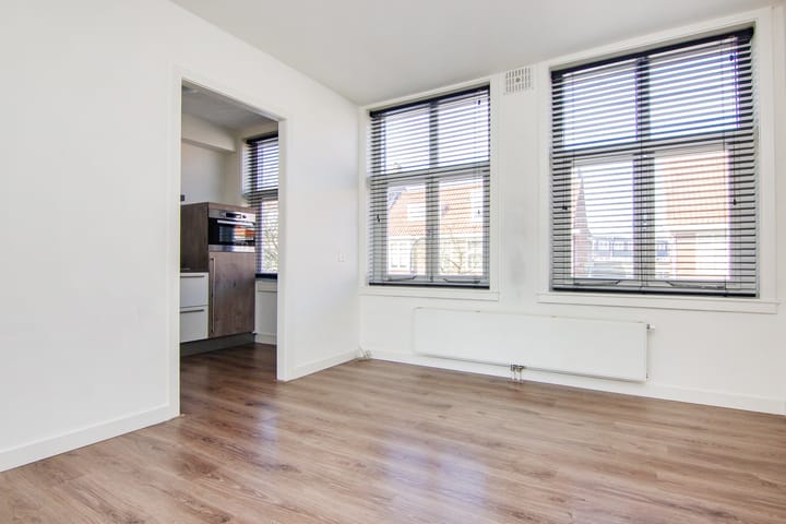 Foto 4 van Van Zeggelenstraat 100