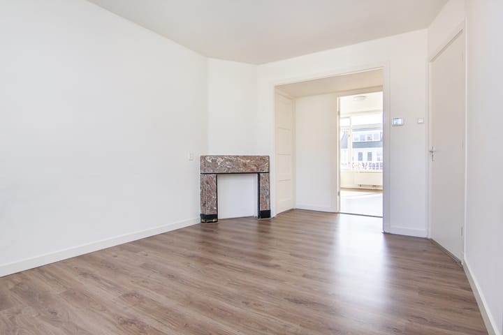 Foto 9 van Van Zeggelenstraat 100