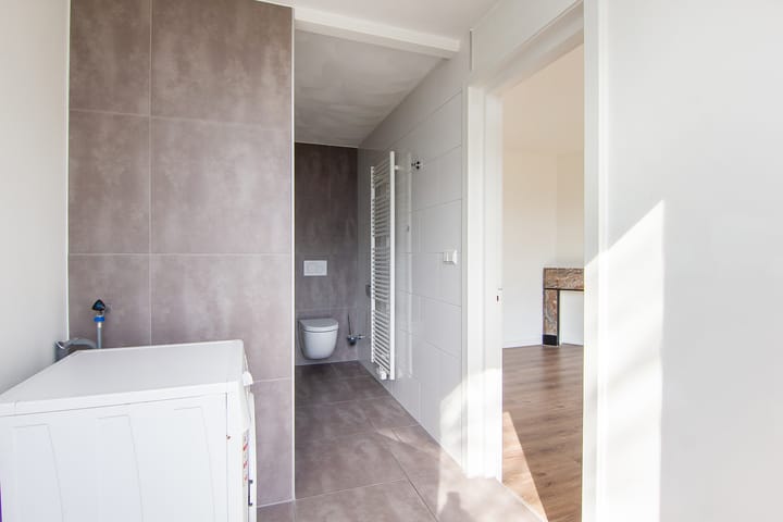 Foto 17 van Van Zeggelenstraat 100