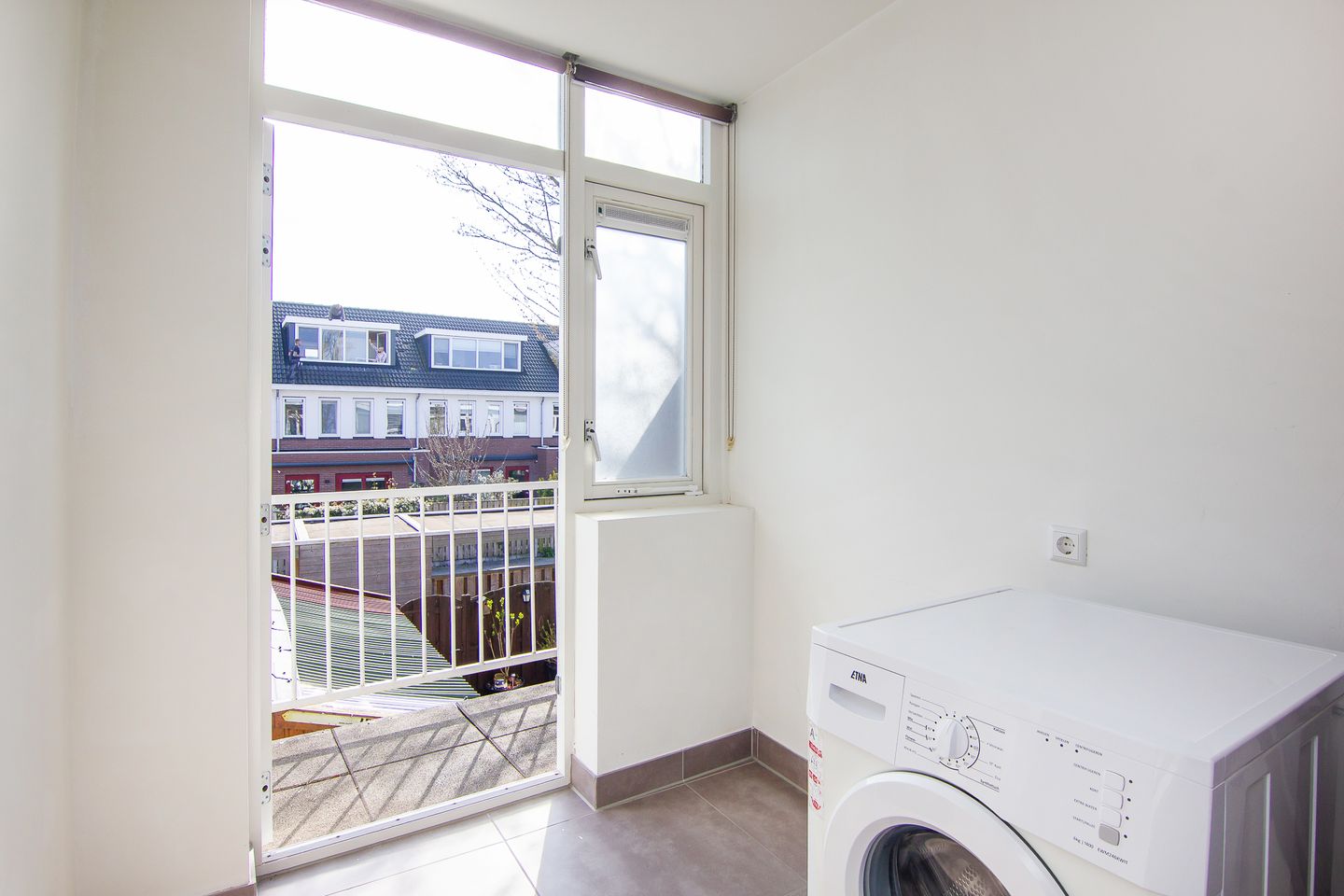 Foto 20 van Van Zeggelenstraat 100