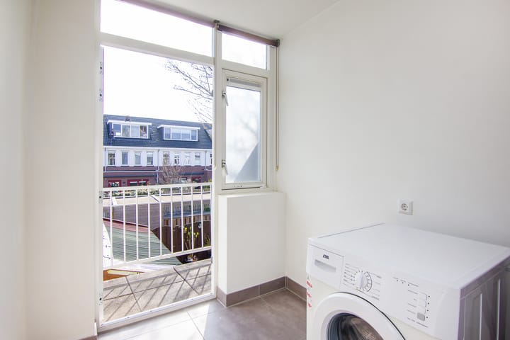 Foto 20 van Van Zeggelenstraat 100