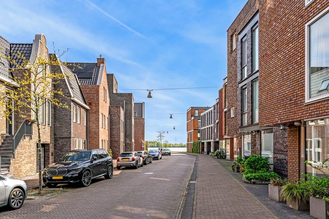 Photo 41 of Onegameer 18