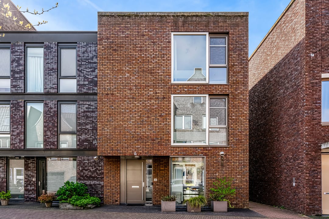 Photo 43 of Onegameer 18