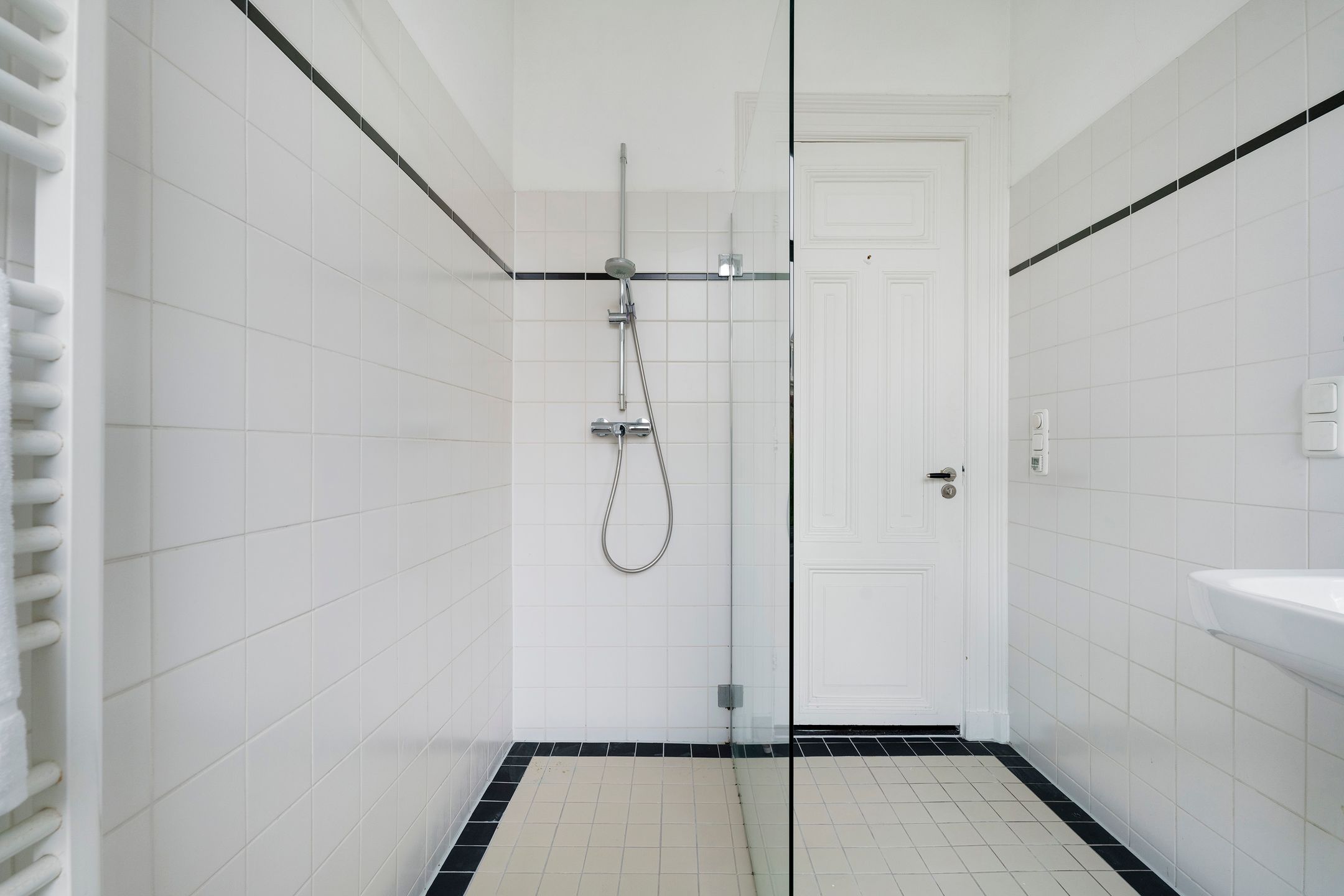 Foto 12 van Leliegracht 17-2