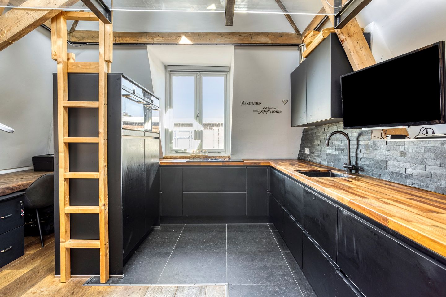 Foto 14 van Neptunusstraat 11