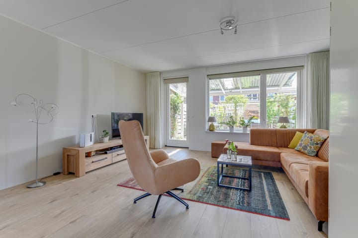 Foto 9 van Burgemeester Avisstraat 18