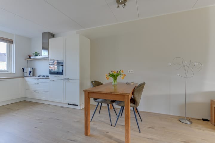 Foto 14 van Burgemeester Avisstraat 18