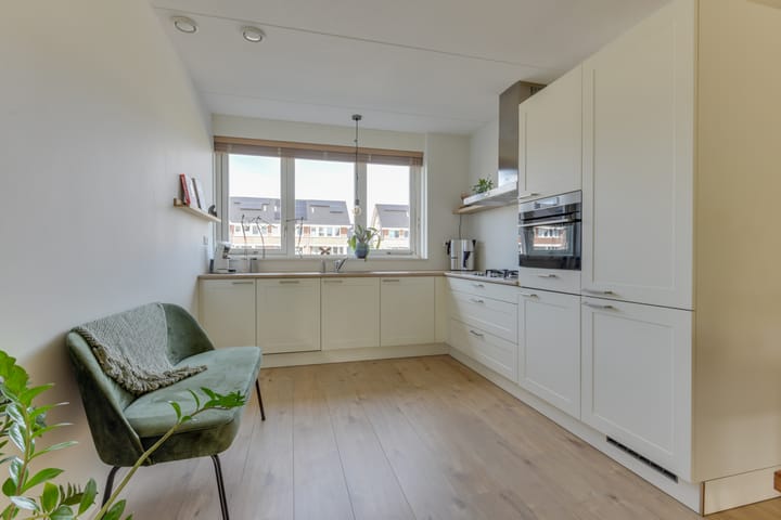 Foto 15 van Burgemeester Avisstraat 18