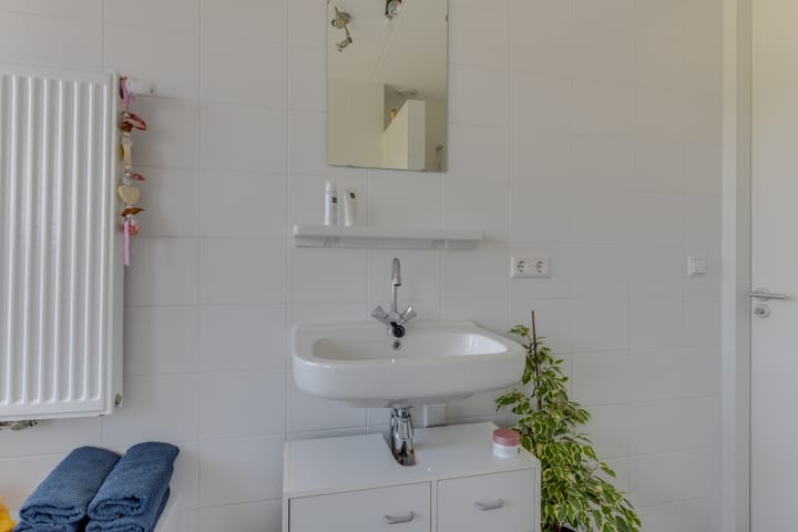 Foto 24 van Burgemeester Avisstraat 18