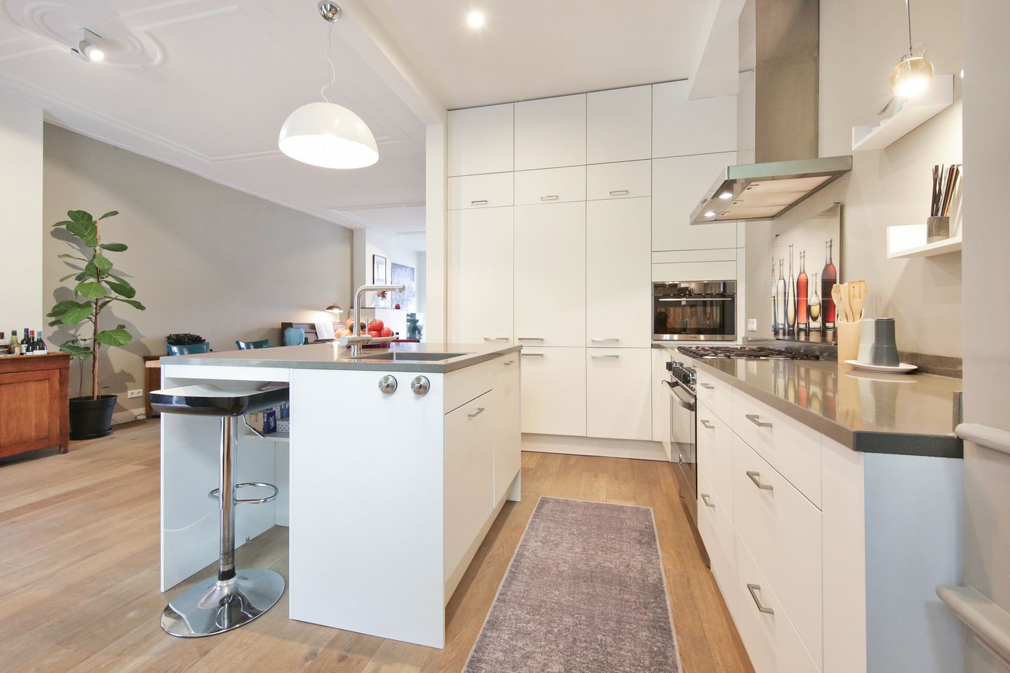 Photo 20 of Lomanstraat 23-2