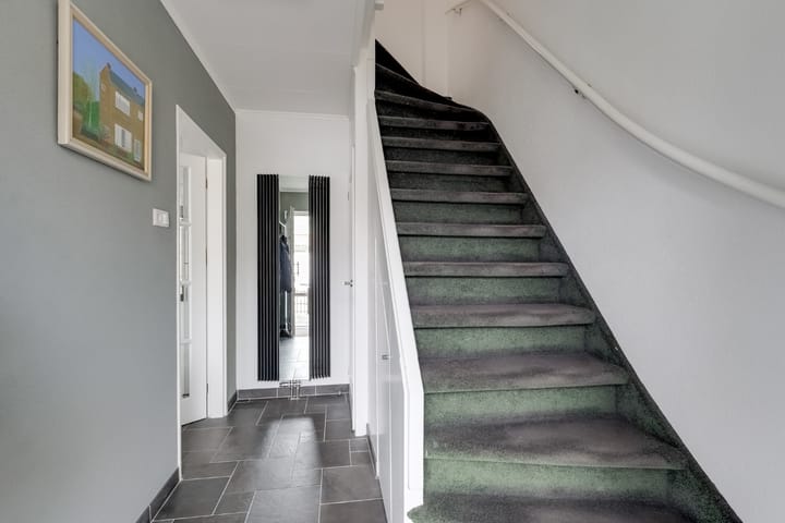 Photo 8 of Overdorpstraat 29