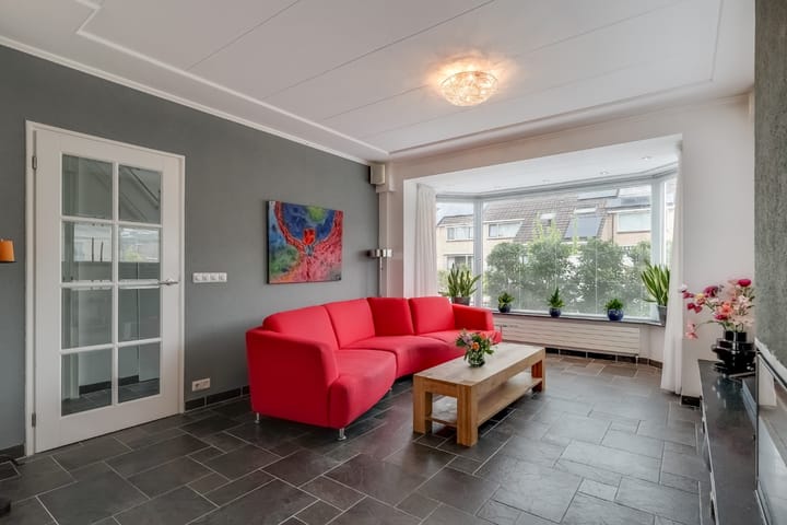 Photo 10 of Overdorpstraat 29