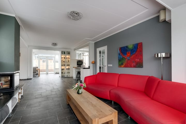 Photo 13 of Overdorpstraat 29