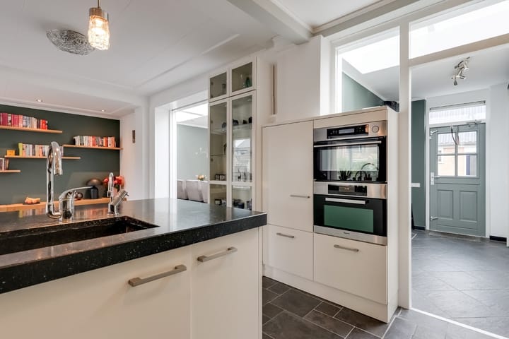 Photo 24 of Overdorpstraat 29