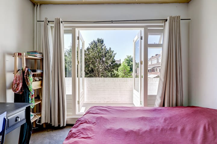 Foto 27 van Brederodestraat 1