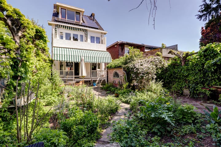 Foto 39 van Brederodestraat 1