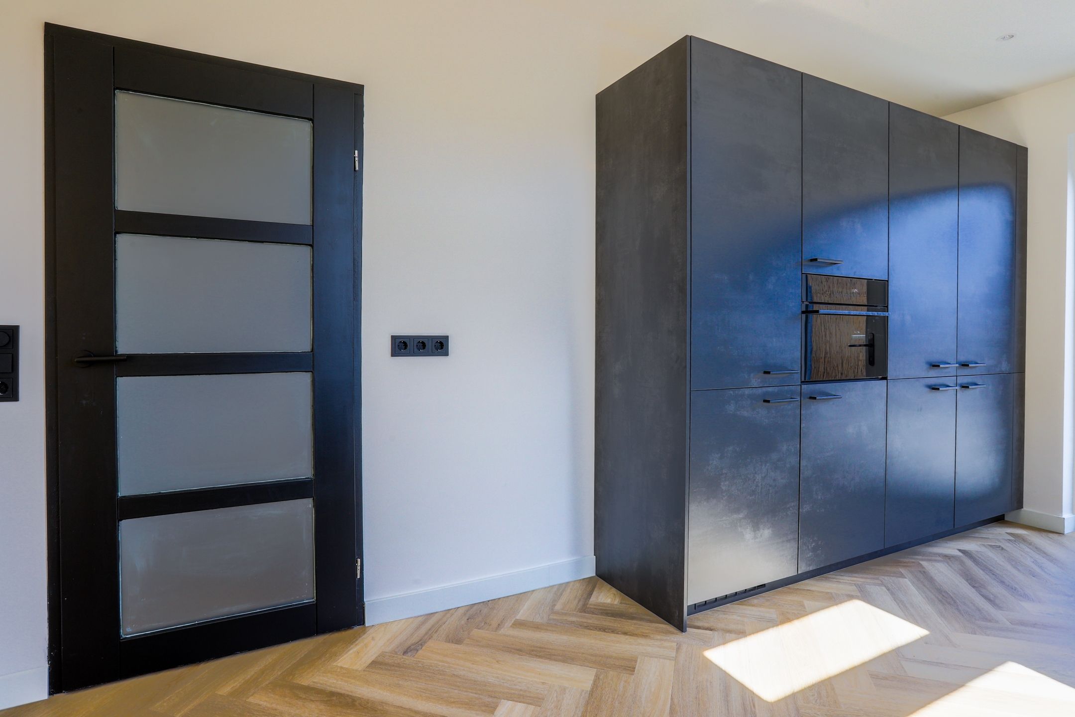 Photo 12 of Wilhelminastraat 12