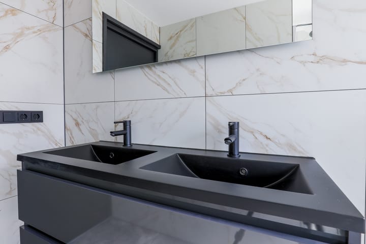 Photo 23 of Wilhelminastraat 12