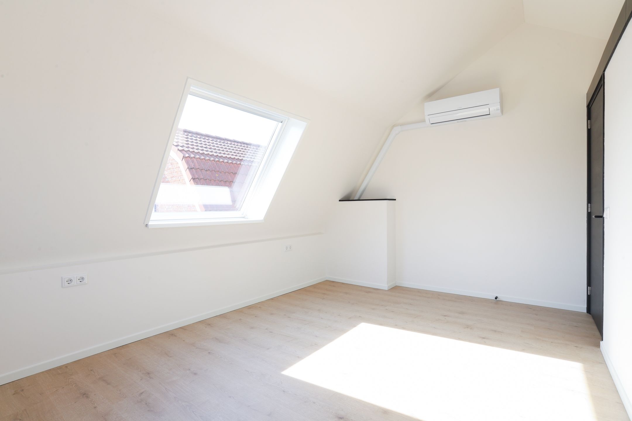 Photo 30 of Wilhelminastraat 12