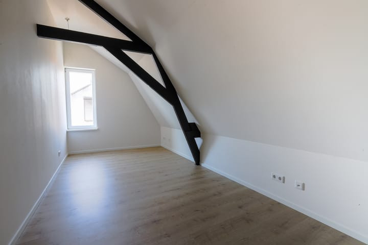 Photo 31 of Wilhelminastraat 12