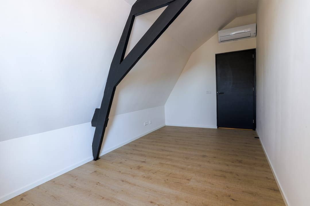 Photo 32 of Wilhelminastraat 12