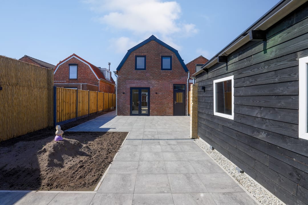 Photo 47 of Wilhelminastraat 12