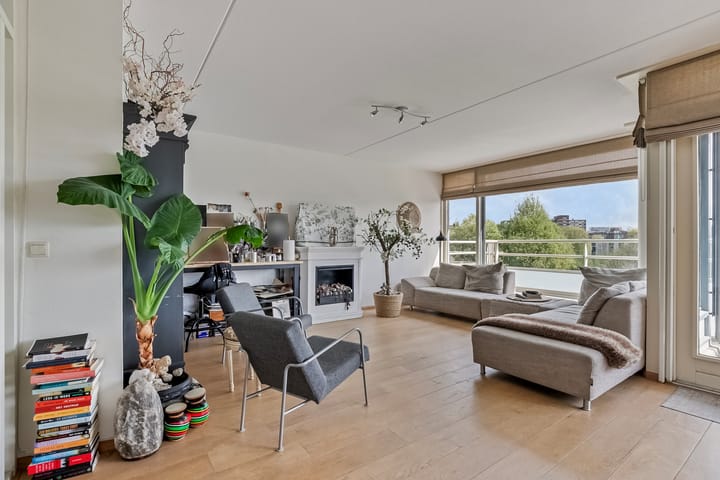 Foto 7 van Joop den Uyllaan 67