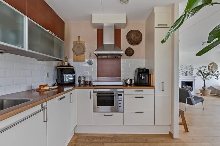 Foto 14 van Joop den Uyllaan 67