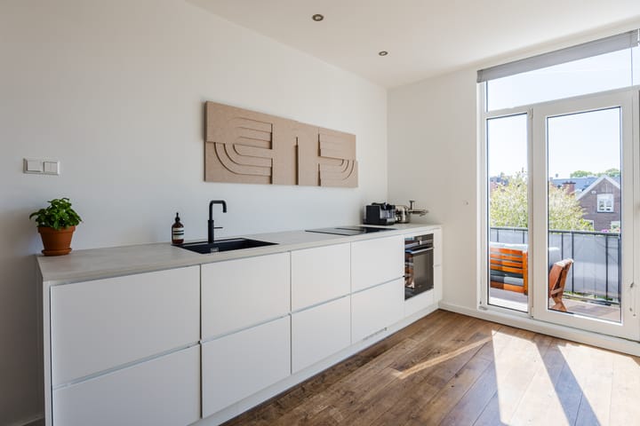 Foto 20 van Van Diemenstraat 142-A