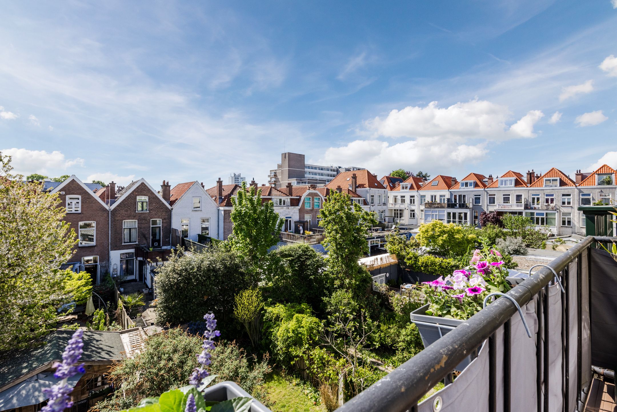 Foto 24 van Van Diemenstraat 142-A