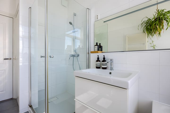 Foto 27 van Van Diemenstraat 142-A