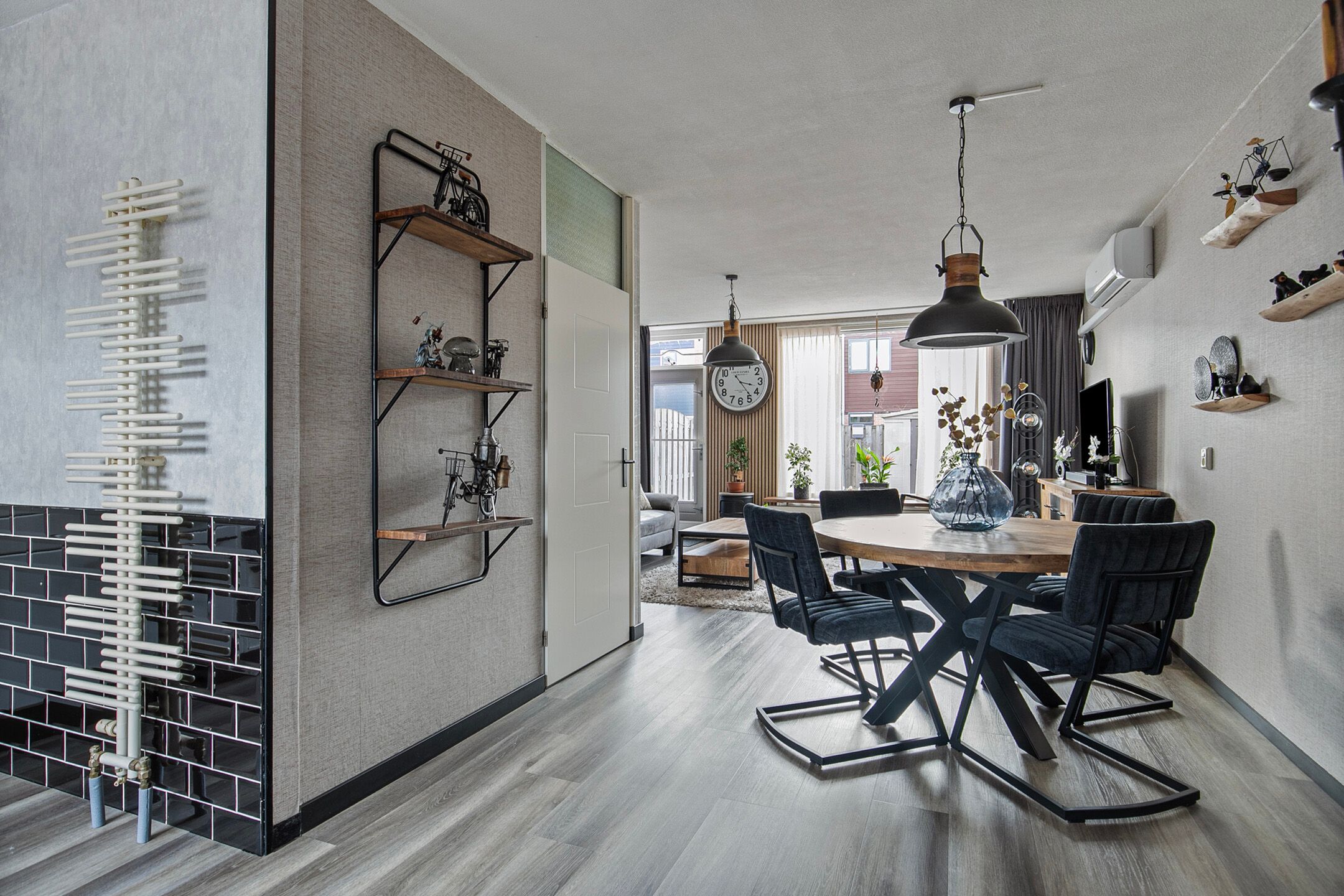 Foto 3 van Elfenbankje 18