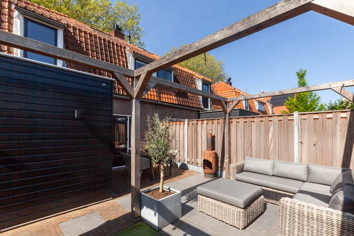 Foto 43 van Fop Smitstraat 43