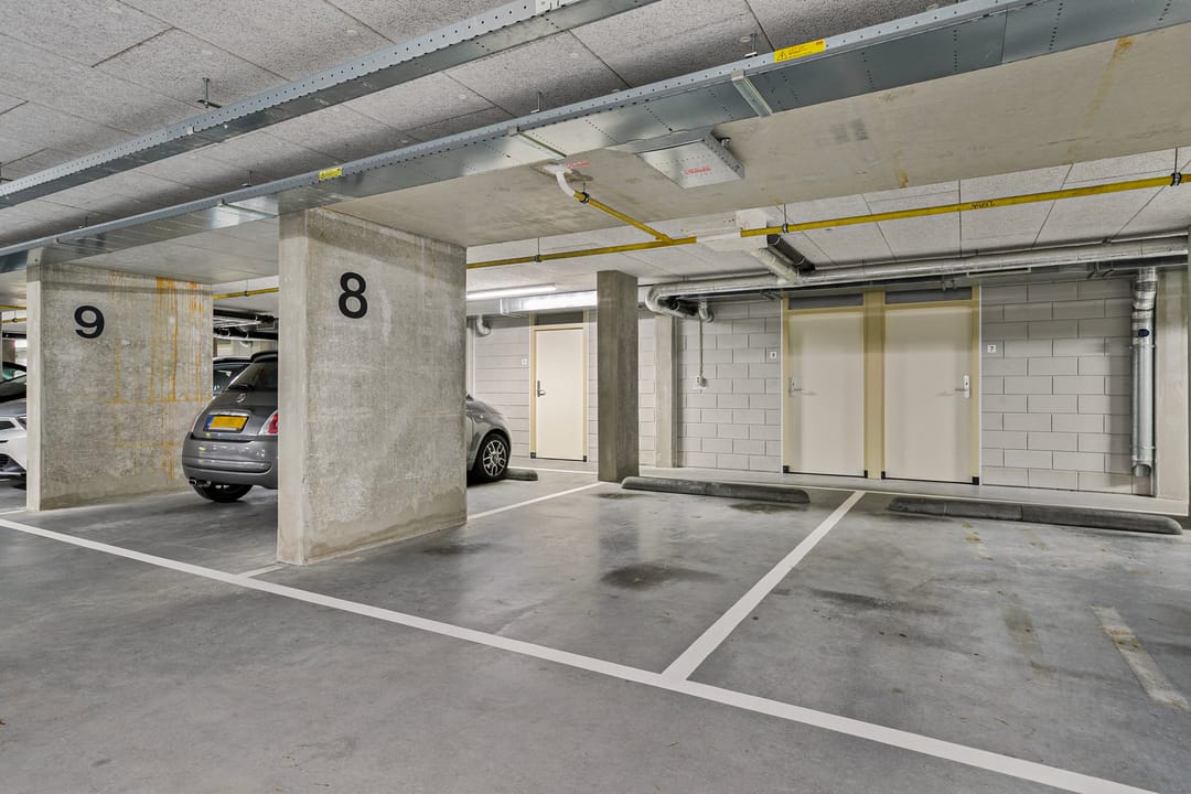 Foto 23 van De Ruyterstraat 94