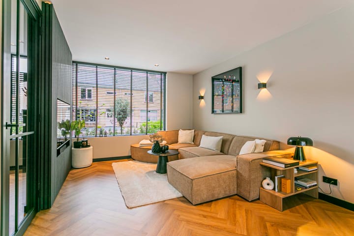 Foto 2 van Trompstraat 1