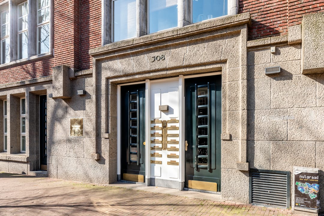 Photo 2 of Nieuwezijds Voorburgwal 308-K