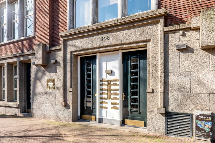 Photo 2 of Nieuwezijds Voorburgwal 308-K