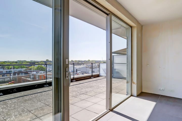 Foto 30 van Jan van Goyenplein 80