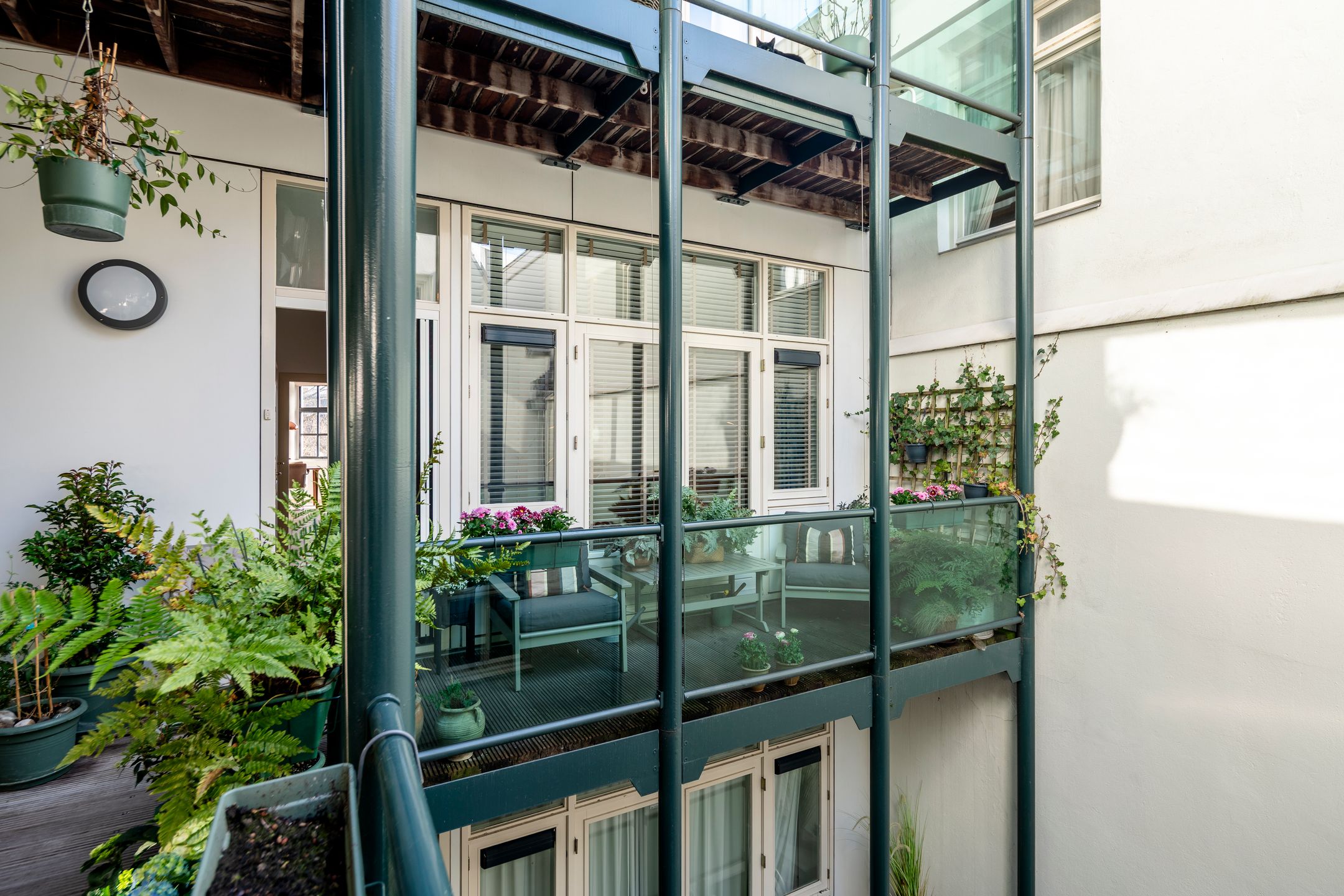 Photo 24 of Nieuwezijds Voorburgwal 308-K