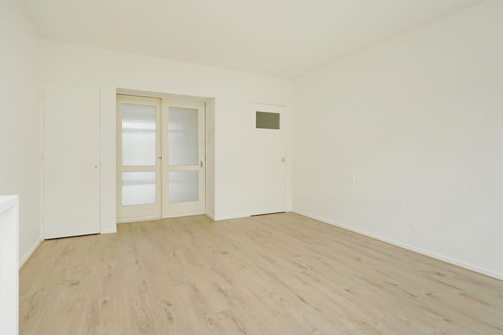 Foto 11 van Barnsteenhorst 380