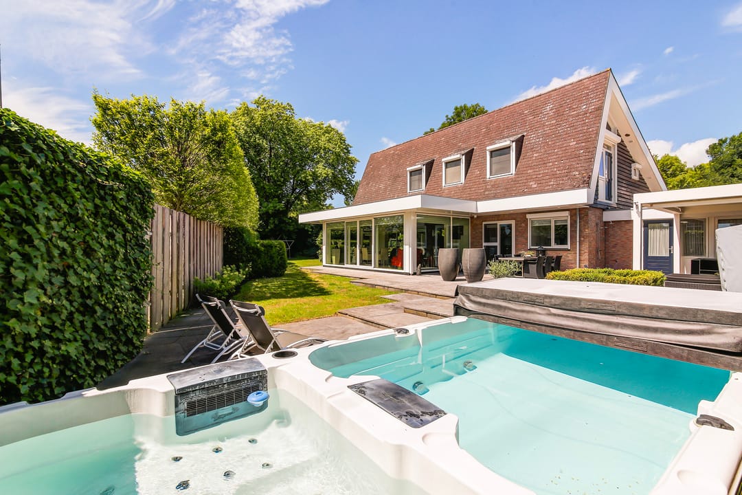 Photo 1 of Lammerts van Buerenstraat 2