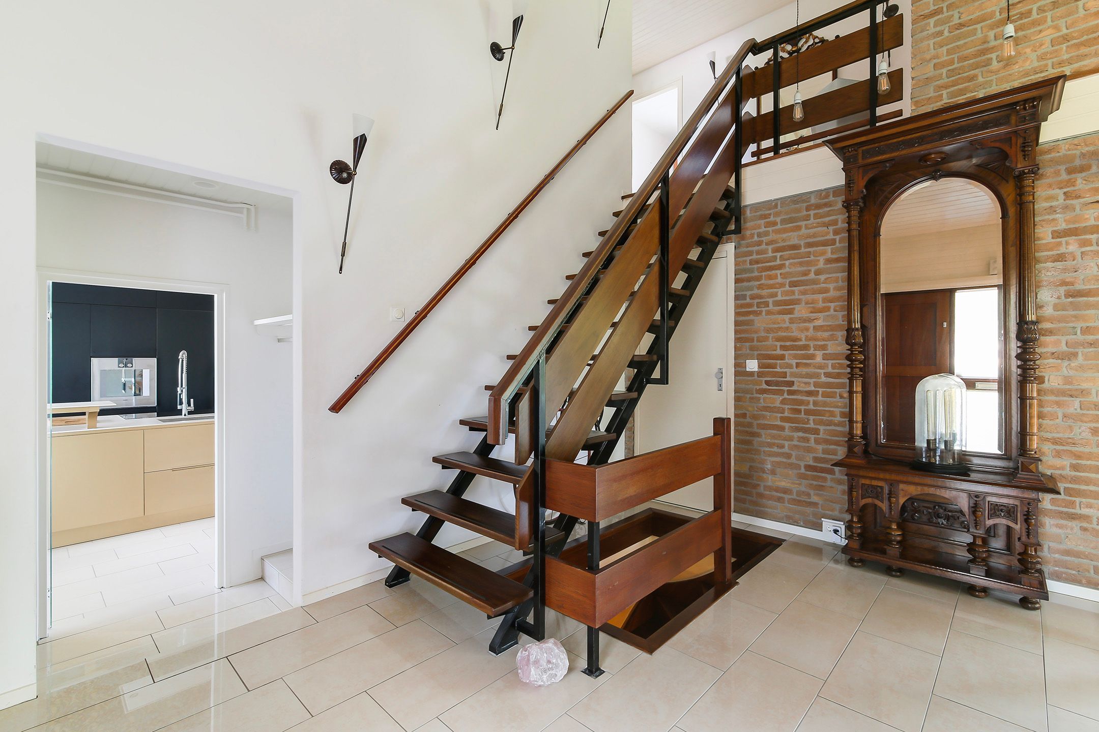 Photo 6 of Lammerts van Buerenstraat 2