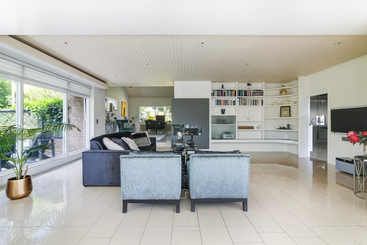 Photo 14 of Lammerts van Buerenstraat 2