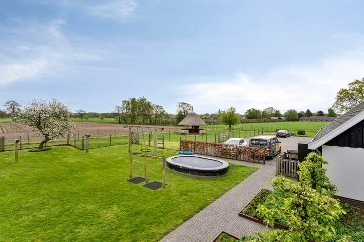 Foto 34 van Laarweg 16