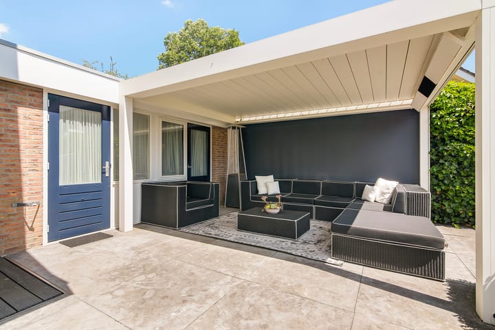 Photo 38 of Lammerts van Buerenstraat 2