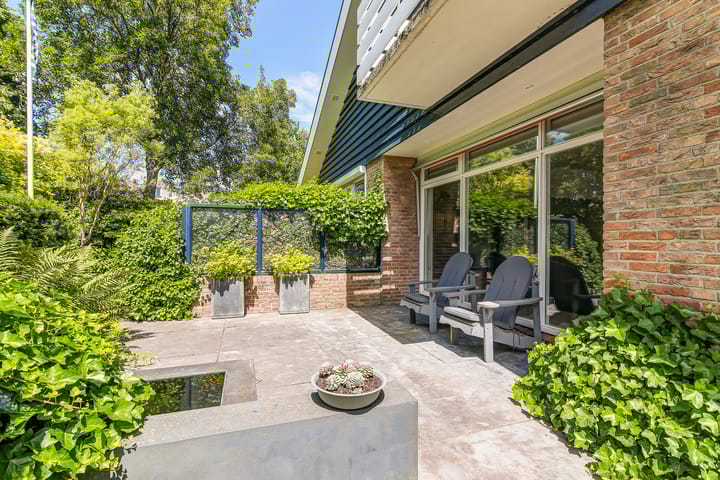 Photo 46 of Lammerts van Buerenstraat 2