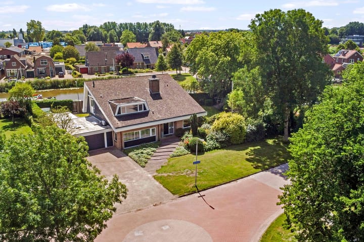 Photo 54 of Lammerts van Buerenstraat 2