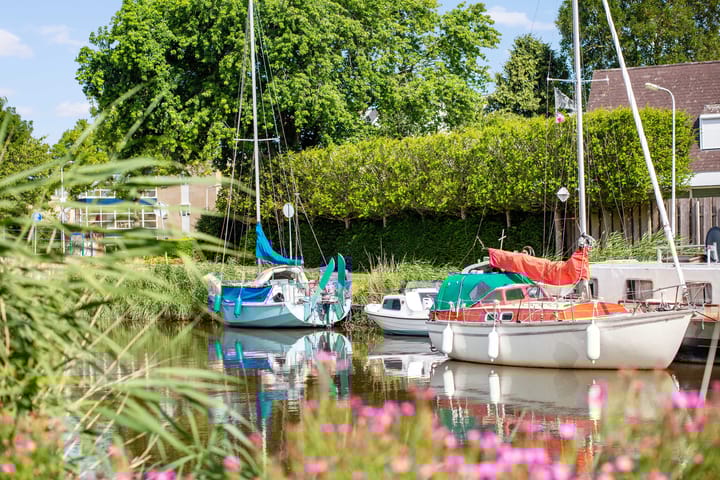 Photo 59 of Lammerts van Buerenstraat 2