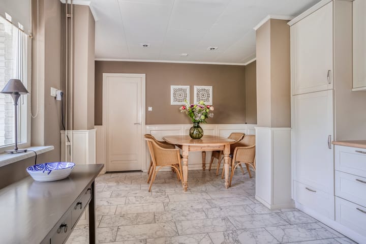 Foto 9 van Emmastraat 5