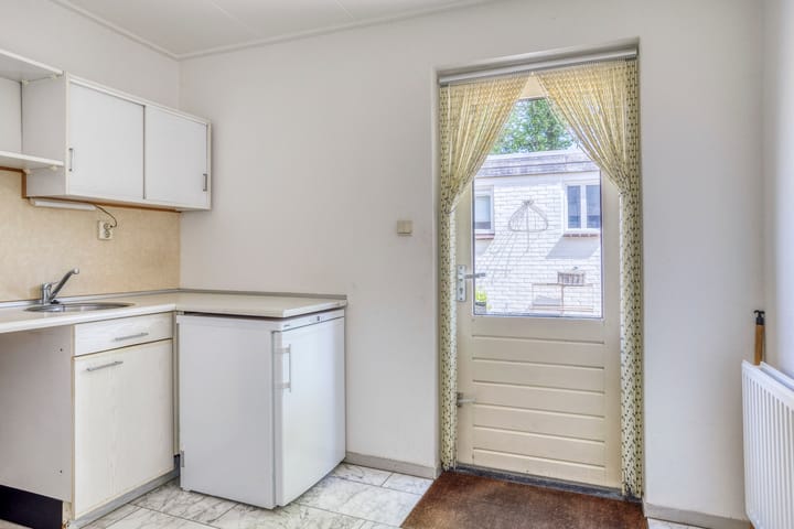 Foto 11 van Emmastraat 5